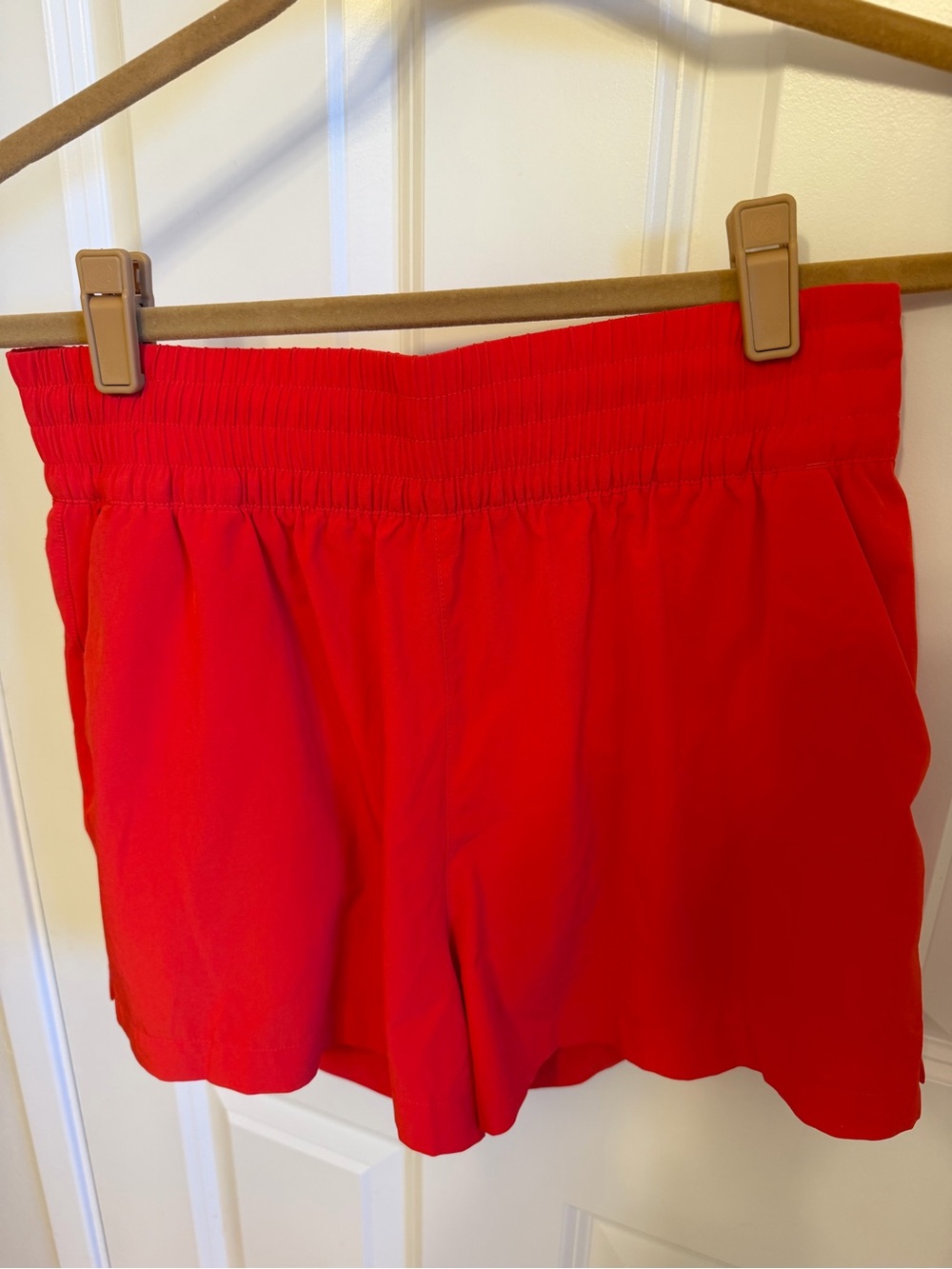 Athleta Weekender High Rise 3” Run Shorts